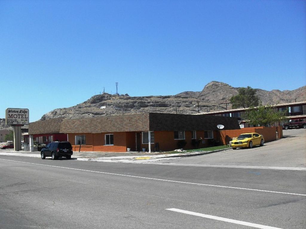 Western Ridge Motel Wendover Exterior photo
